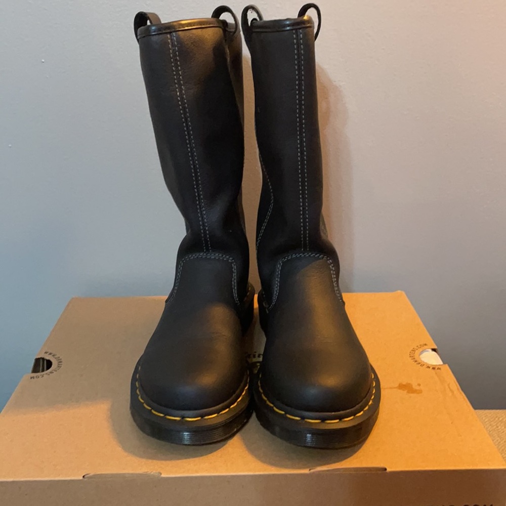 BELSAY WOMEN'S PULL ON MOTO BOOTS